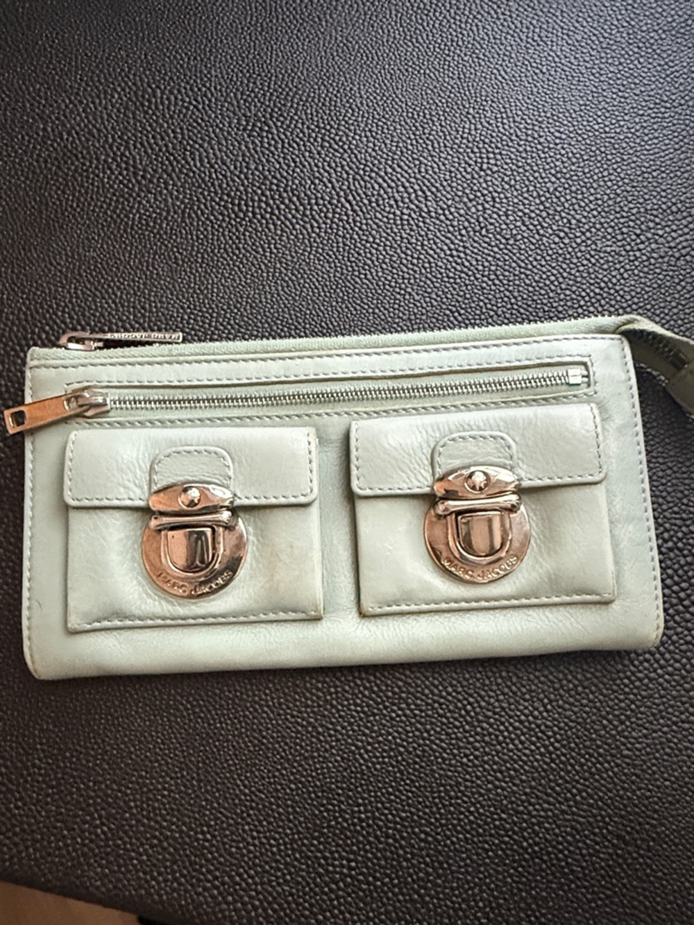 🐢 Marc Jacobs Stam Leather Wallet Sage Green 💚